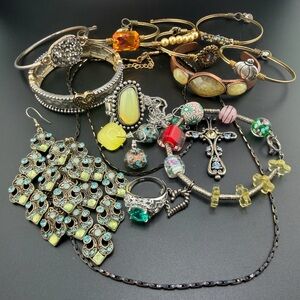 LOT BULK Costume Fashion Gold Tone Earrings Necklaces Bracelets